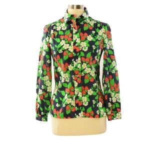 70s Vintage David Brooks Strawberry Print Blouse Womens M Floral Fitted Poplin 8
